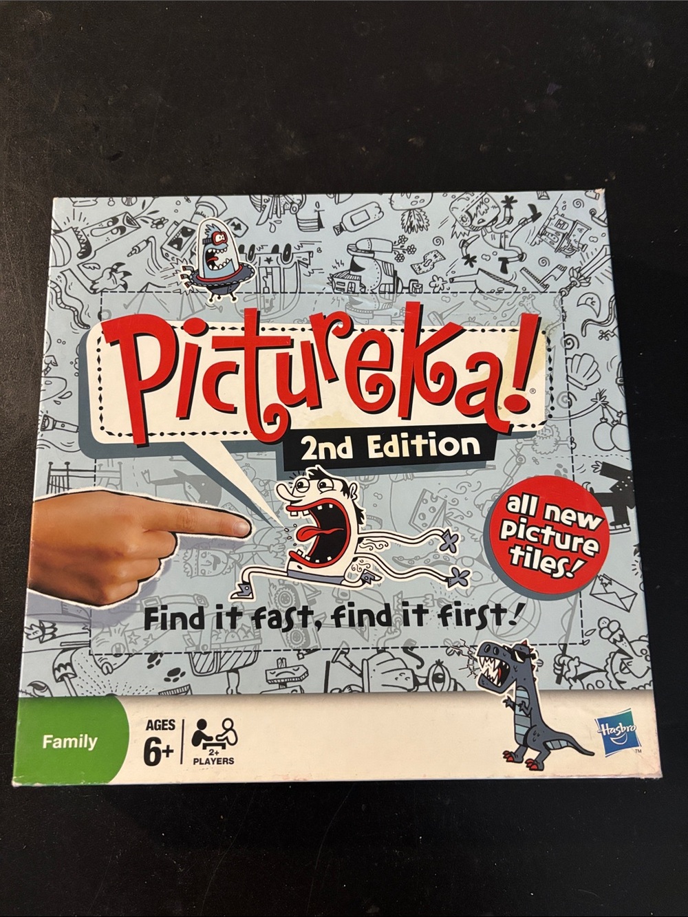 Hasbro Pictureka! 2nd Edition Board Game - Light Blue, Red, White